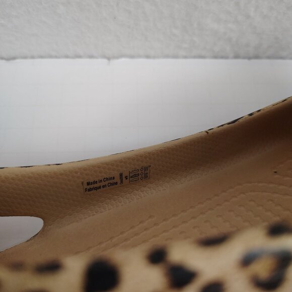 Crocs Animal Print Slip On Rubber Flats Womens 9 - Picture 8 of 9